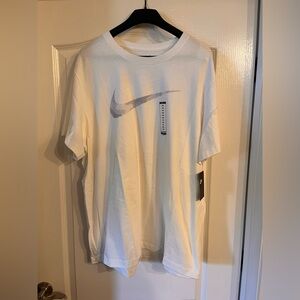 NWT Nike swoosh tee